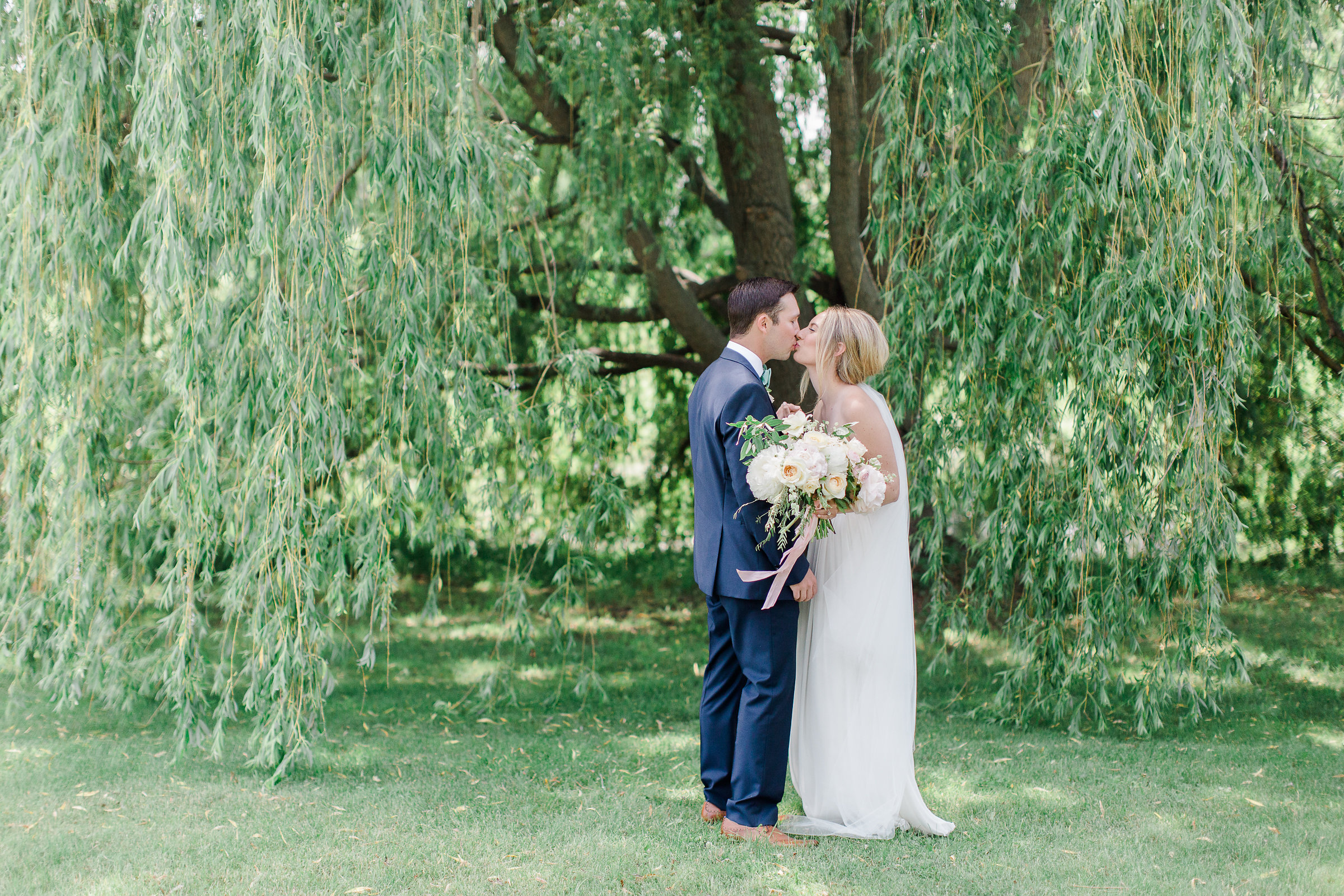 First Look | The Day's Design | Ashley Slater Photography