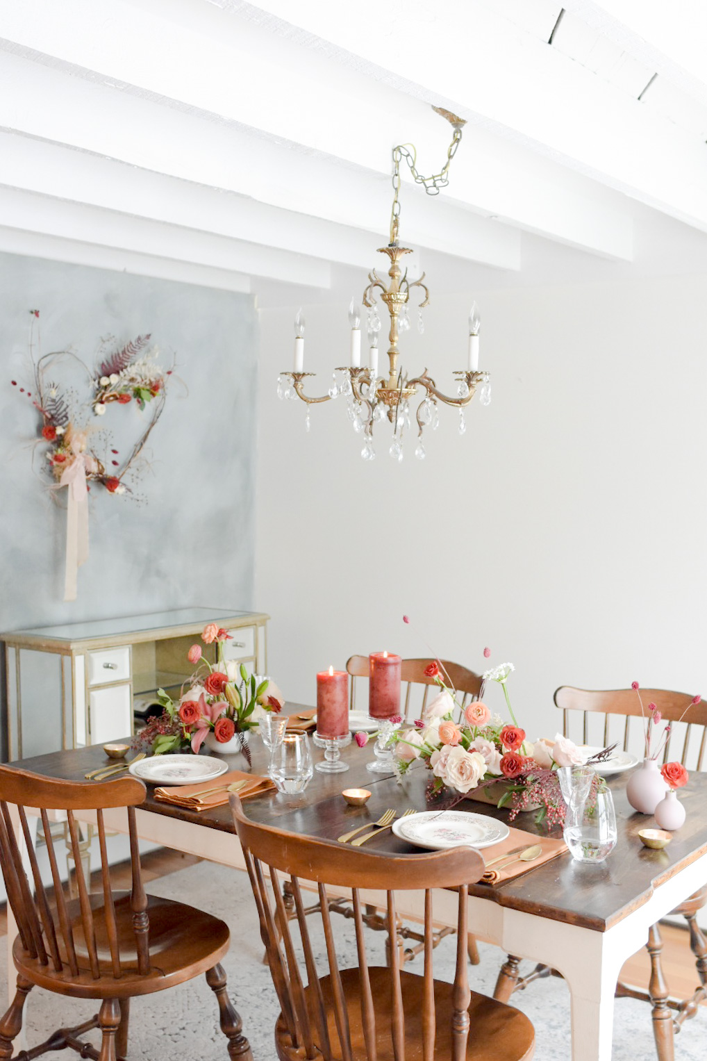 Valentines Day dining room decor